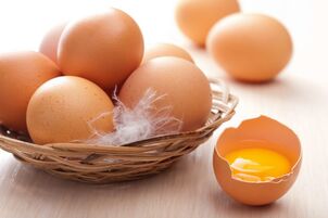 En utilisant des œufs, vous obtenez un effet cosmétique et esthétique élevé